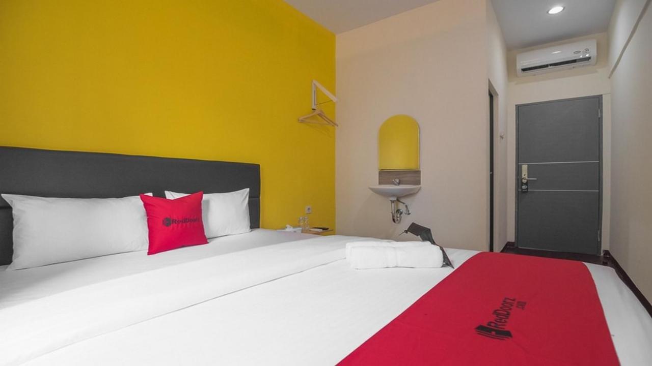Reddoorz Near Itc Mangga Dua Hotell Jakarta Exteriör bild