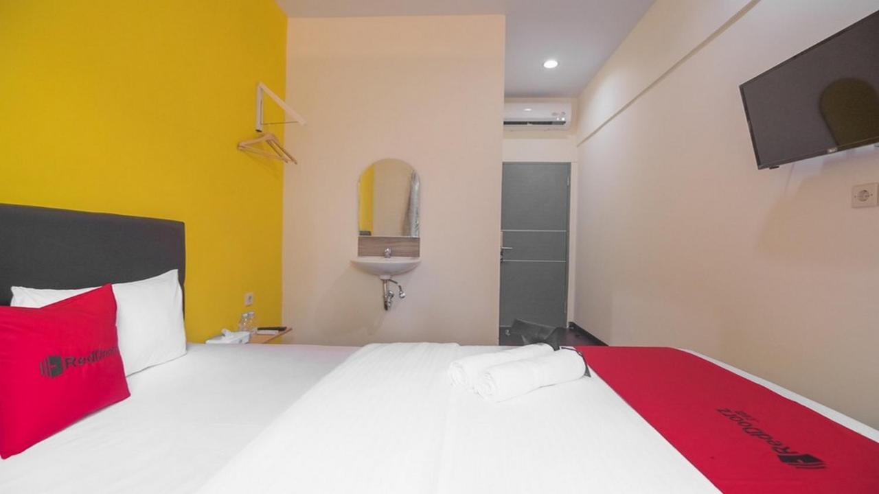 Reddoorz Near Itc Mangga Dua Hotell Jakarta Exteriör bild